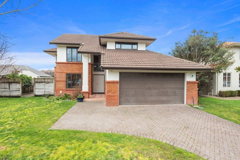 Photo of property in 35 Nielsen Gardens, Rototuna, Hamilton, 3210