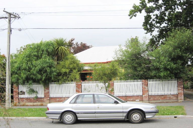 Photo of property in 2/156 Canon Street, Edgeware, Christchurch, 8013