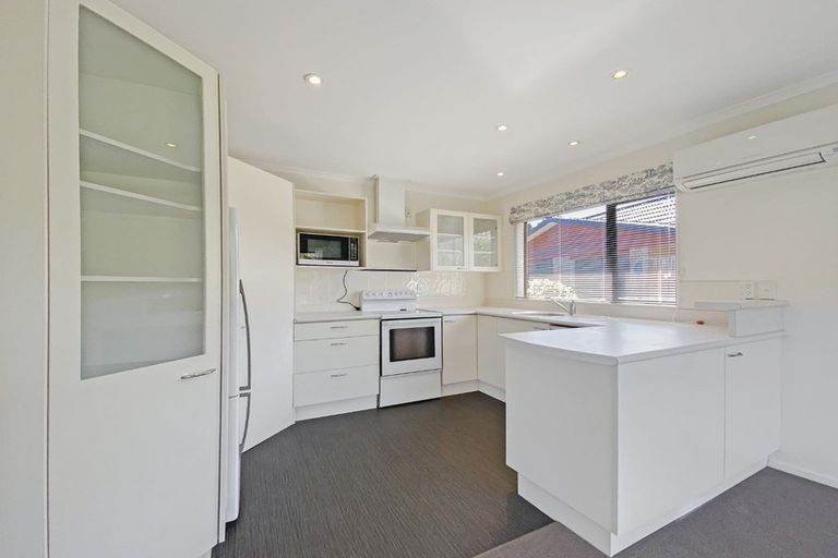 Photo of property in Redwood Village, 31/42 Main Road, Tawa, Wellington, 5028