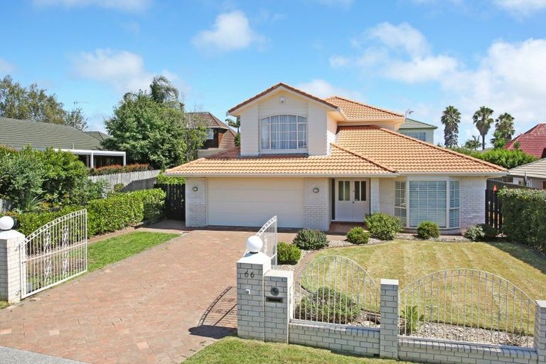 Photo of property in 1/66 Orangewood Drive, Northpark, Auckland, 2013