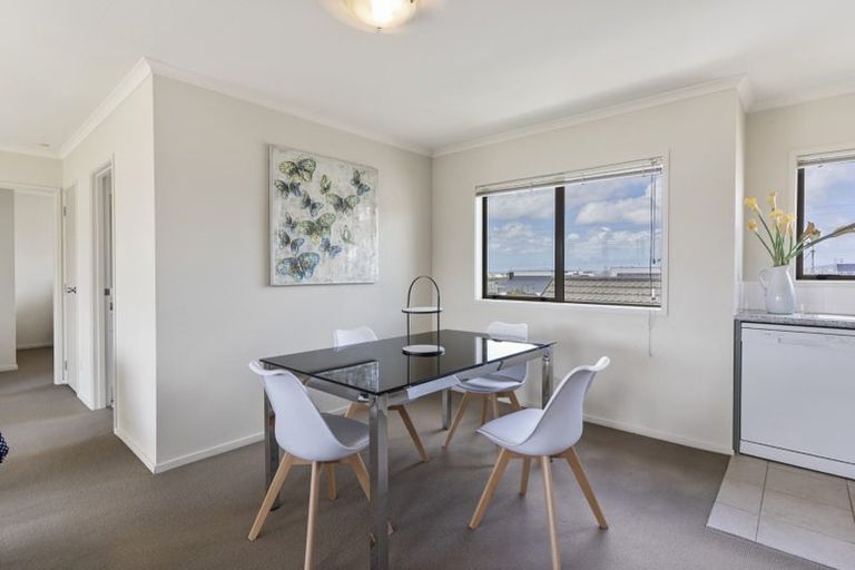 Photo of property in St Claire Village, 175/172 Mcleod Road, Te Atatu South, Auckland, 0610