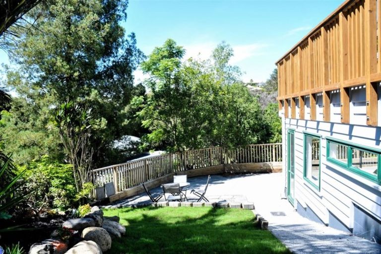 Photo of property in 36 Emlyn Place, Torbay, Auckland, 0630