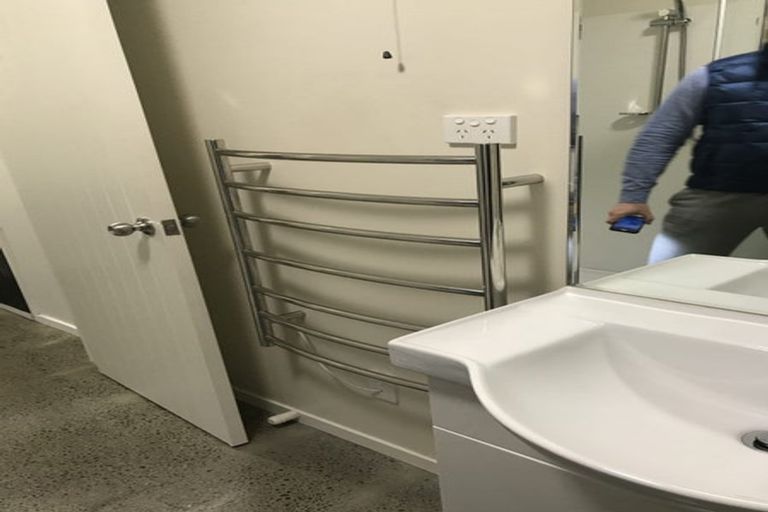 Photo of property in 33 Grove Road, Addington, Christchurch, 8024