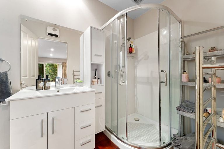 Photo of property in 35 Cloverfields Drive, Waimauku, 0812