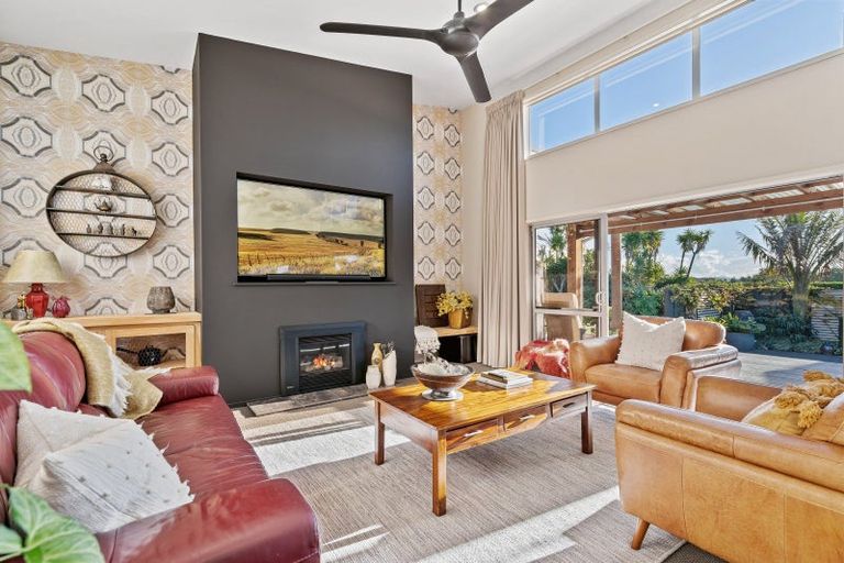 Photo of property in 650 One Tree Point Road, Ruakaka, Whangarei, 0171