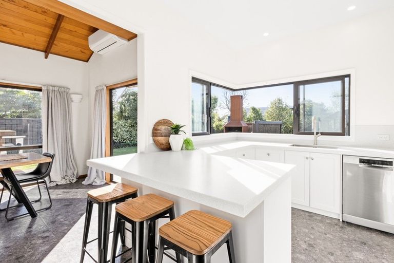 Photo of property in 3a Tauroa Road, Havelock North, 4130