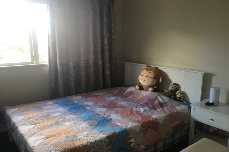 Photo of property in 62 Stott Avenue, Birkdale, Auckland, 0626