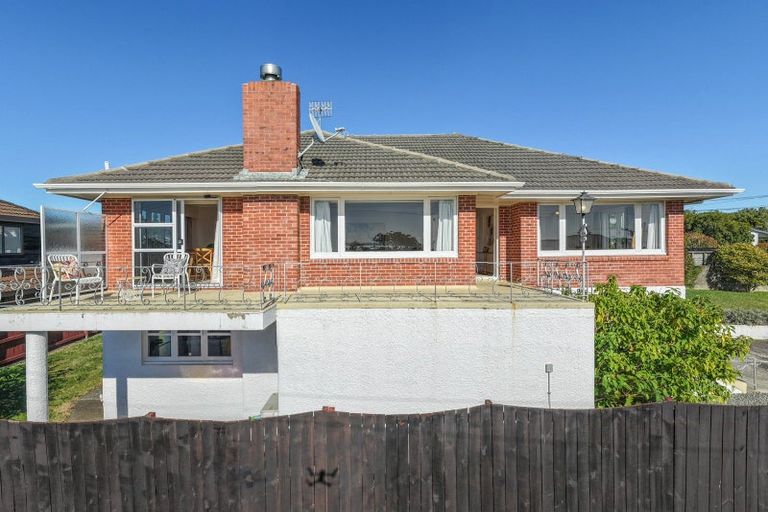 Photo of property in 1/53 Uxbridge Road, Mellons Bay, Auckland, 2014