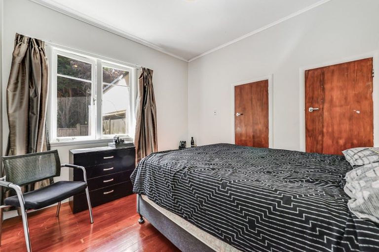 Photo of property in 24 Taniwha Street, Frankton, Hamilton, 3204