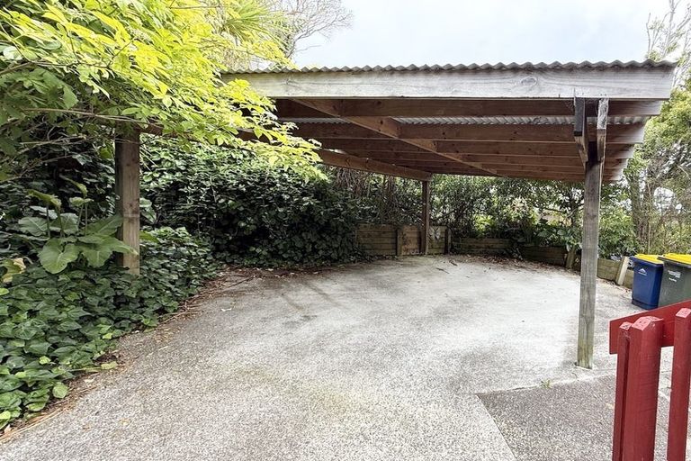 Photo of property in 2/12 Velma Road, Hillcrest, Auckland, 0627