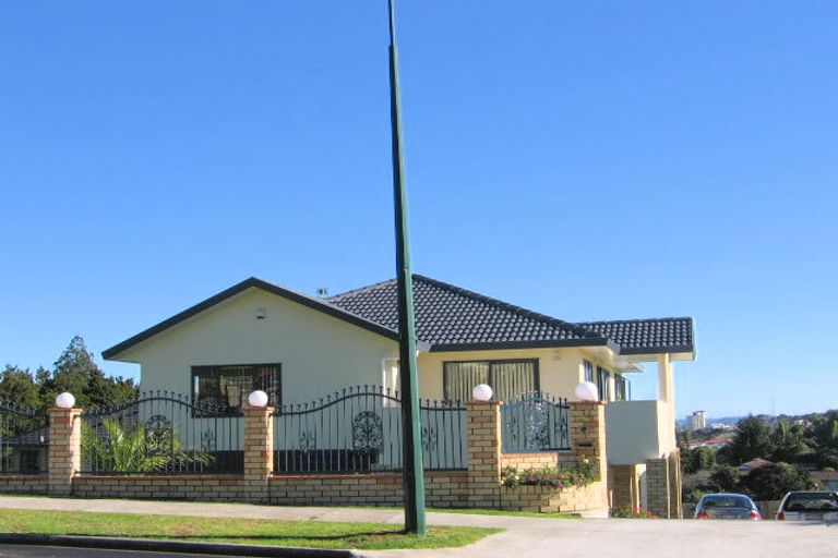 Photo of property in 24 The Enclave, Totara Heights, Auckland, 2105