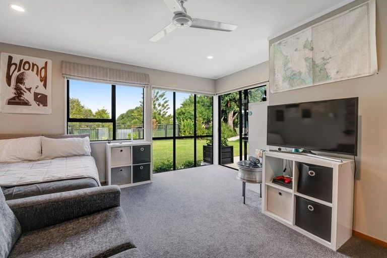 Photo of property in 75 Maygrove Drive, Orewa, 0931