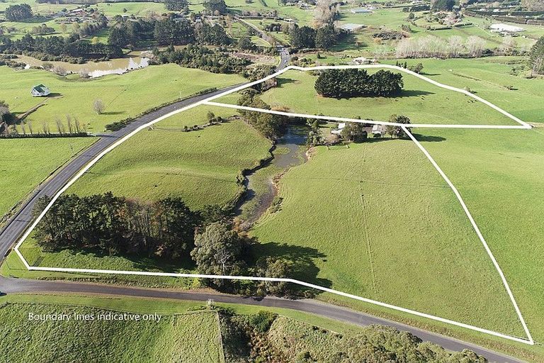 Photo of property in 943 Glenbrook Road, Glenbrook, Pukekohe, 2679
