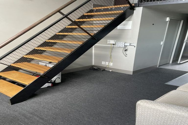Photo of property in Urbane Apartments, 31/29 Webb Street, Mount Cook, Wellington, 6011