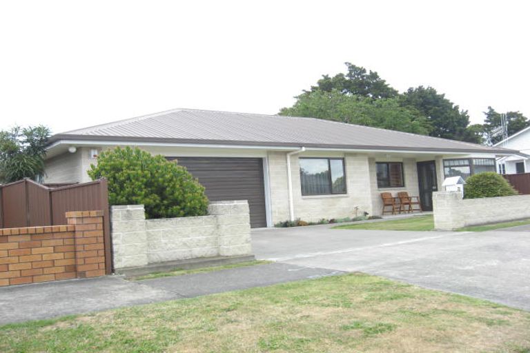 Photo of property in 96 Warwick Street, Feilding, 4702