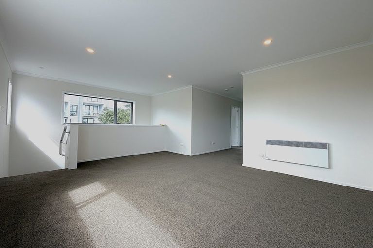 Photo of property in 63 Te Oneroa Way, Long Bay, Auckland, 0630