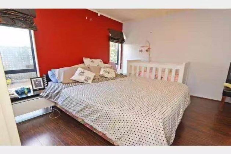 Photo of property in 10 Lockington Avenue, Henderson, Auckland, 0612