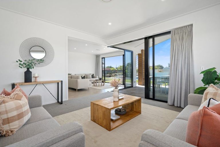 Photo of property in 2 Moemoea Place, Cambridge, 3434