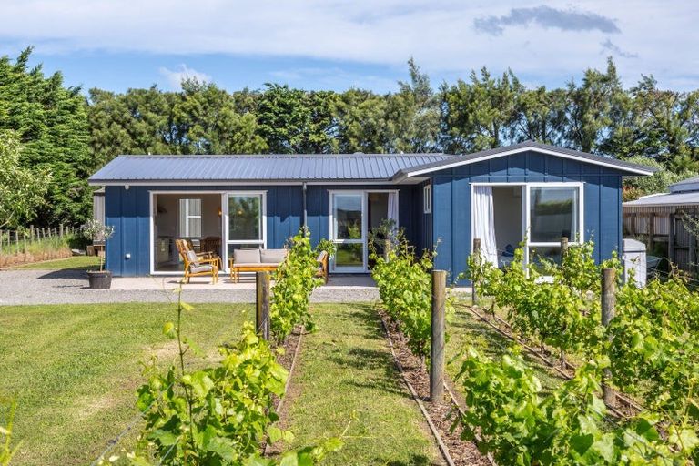 Photo of property in 56 Princess Street, Martinborough, 5711