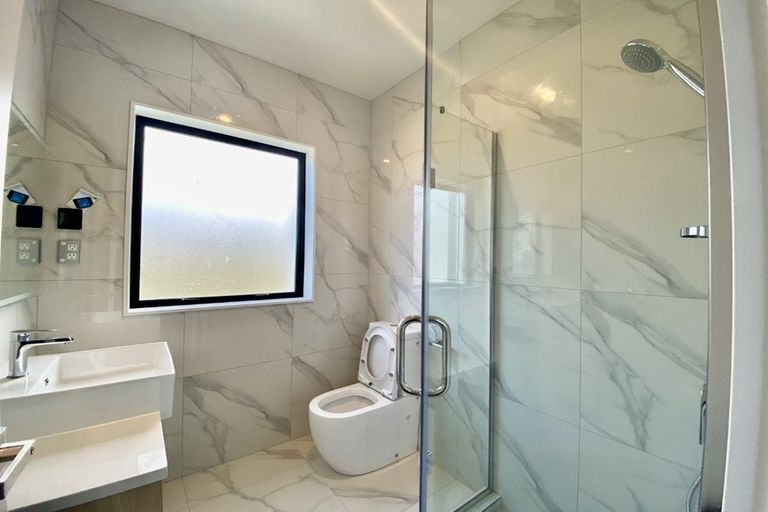 Photo of property in 98 Ksenia Drive, Flat Bush, Auckland, 2019