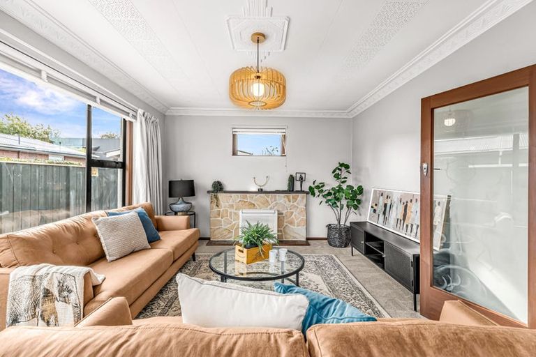 Photo of property in 37 Colwyn Street, Bryndwr, Christchurch, 8053