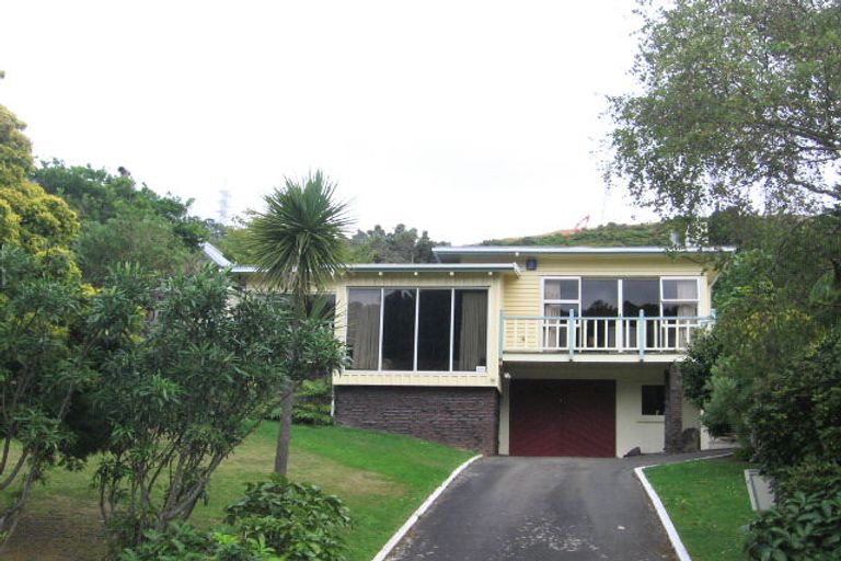 Photo of property in 49 Silverstream Road, Crofton Downs, Wellington, 6035