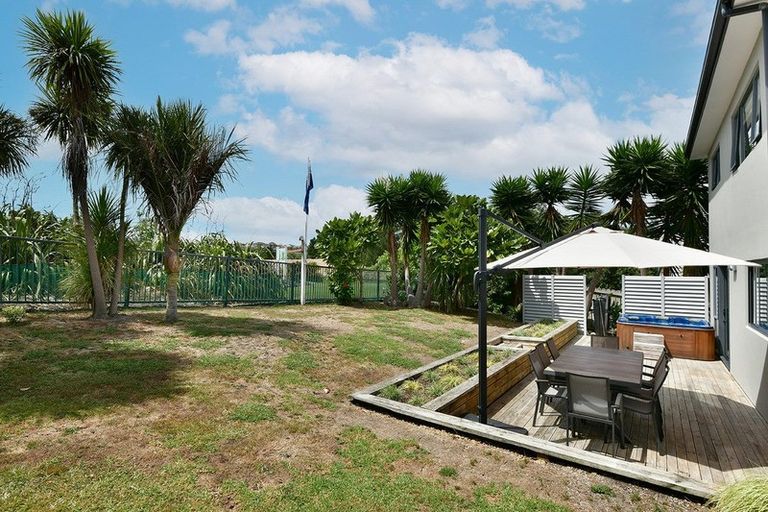 Photo of property in 56 Regency Park Drive, Gulf Harbour, Whangaparaoa, 0930