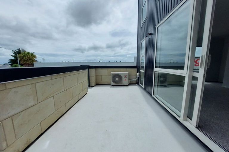 Photo of property in 116/124 Commerce Street, Frankton, Hamilton, 3204