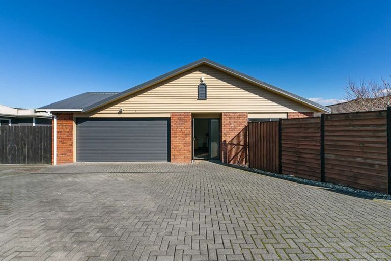 Photo of property in 28 Carroll Place, Owhata, Rotorua, 3010
