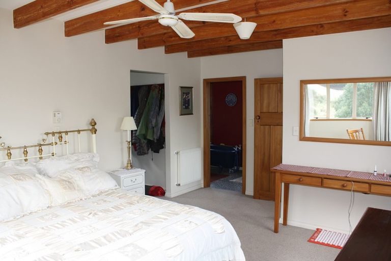 Photo of property in 5 Crossland Terrace, Lyttelton, 8082