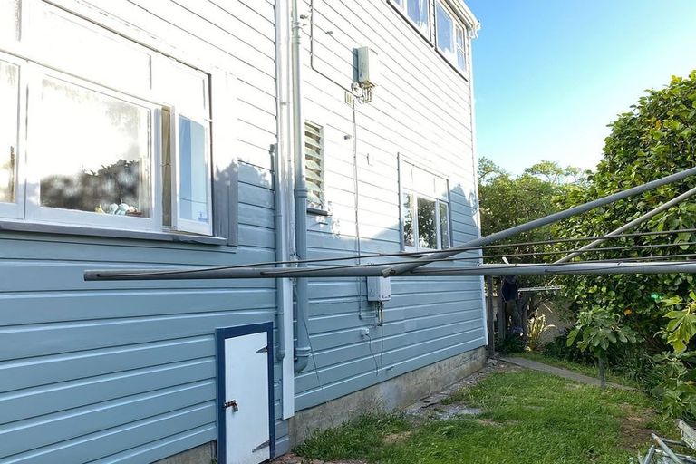 Photo of property in 4 Levy Street, Mount Victoria, Wellington, 6011