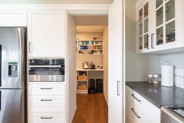 Photo of property in 5 Avocado Lane, Bethlehem, Tauranga, 3110