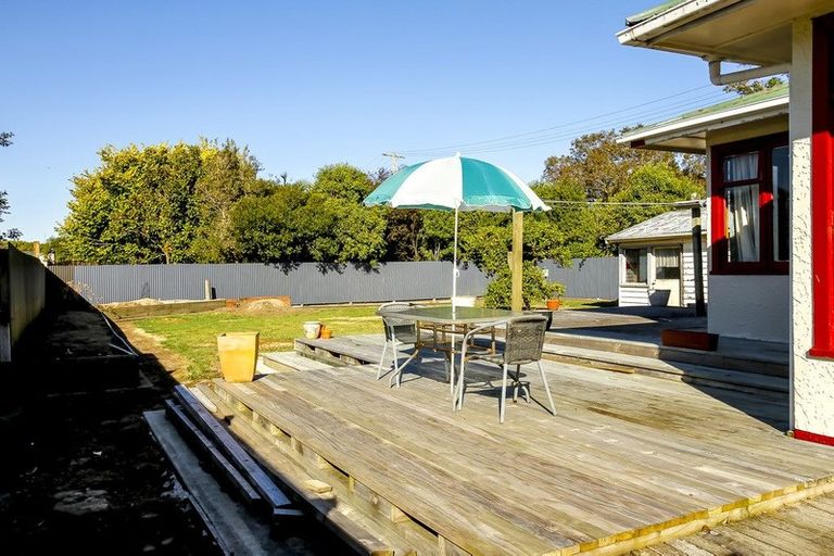 Photo of property in 15 Carey Street, Longburn, Palmerston North, 4412