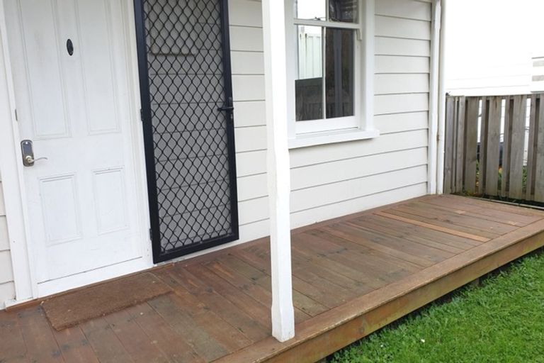 Photo of property in 4 Stewart Street, Helensville, 0800