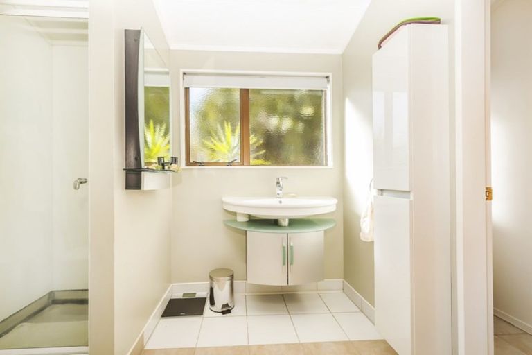 Photo of property in 52 Leeward Drive, Whitby, Porirua, 5024