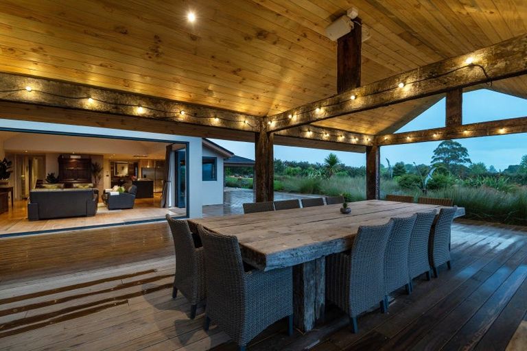 Photo of property in 255 Clifton Road, Whitford, Howick, 2571