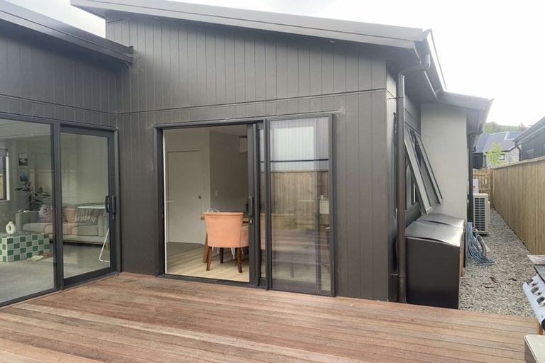 Photo of property in 15 Friesian Close, Jacks Point, 9371