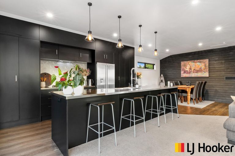 Photo of property in 15 Mareretu Avenue, Patumahoe, Pukekohe, 2679