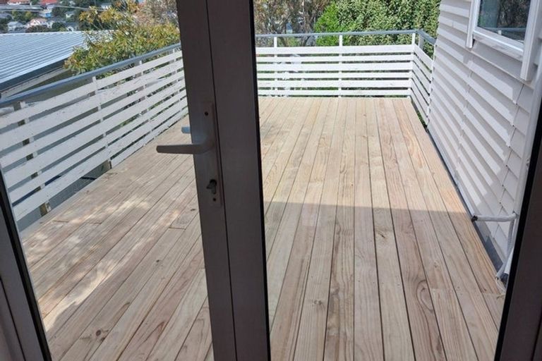 Photo of property in 8b Cam Street, Island Bay, Wellington, 6023