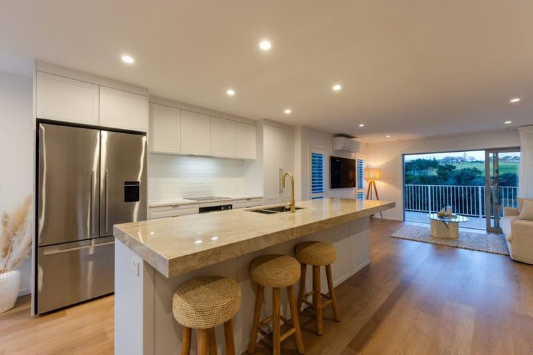 Photo of property in 69 Glenvar Ridge Road, Long Bay, Auckland, 0630