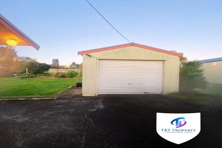 Photo of property in 20 Great South Road, Manurewa, Auckland, 2102