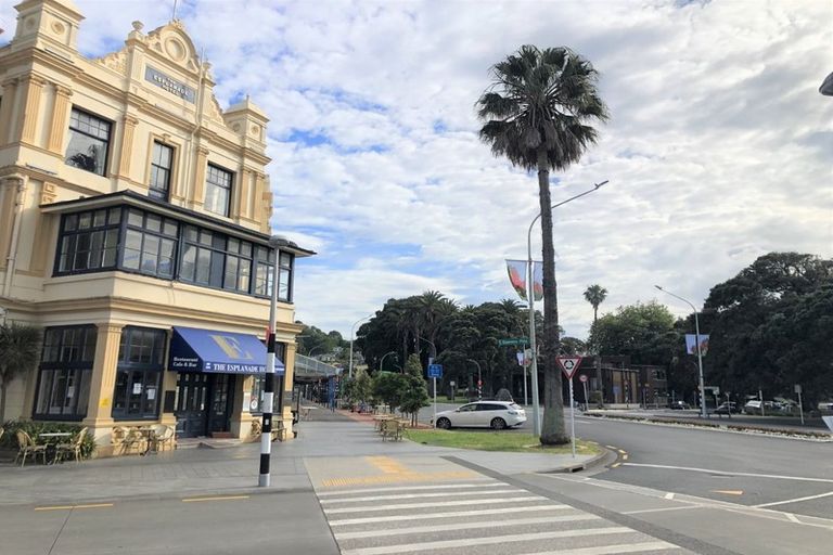 Photo of property in 7 Queens Parade, Devonport, Auckland, 0624