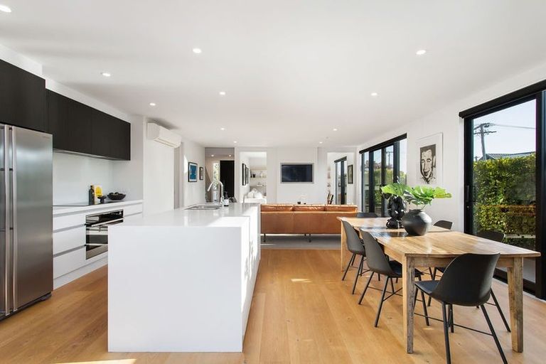 Photo of property in 90c Bryndwr Road, Bryndwr, Christchurch, 8052