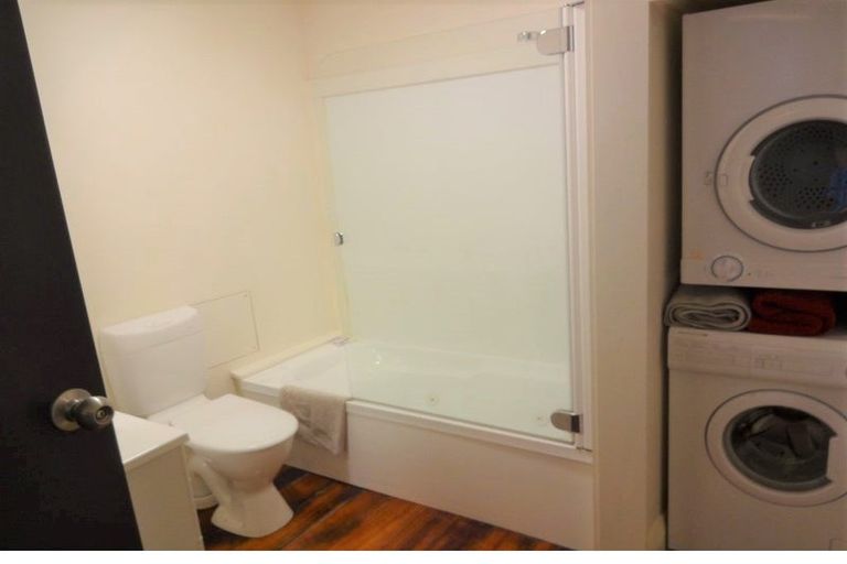 Photo of property in Hannahs Warehouse Apartments, 22/13 Leeds Street, Te Aro, Wellington, 6011