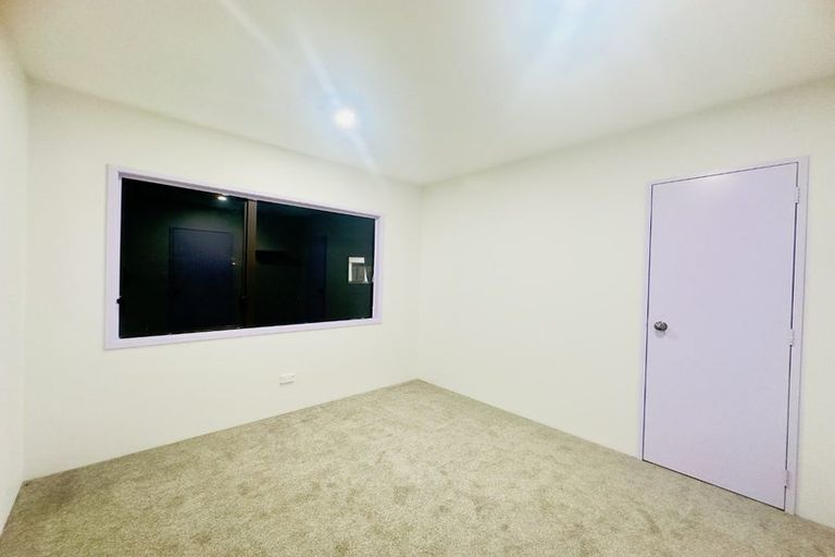 Photo of property in 4/31 Aeronautic Road, Takanini, 2112