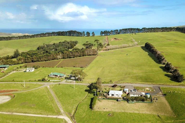Photo of property in 176 Waitapu Road, Aranga, Dargaville, 0376