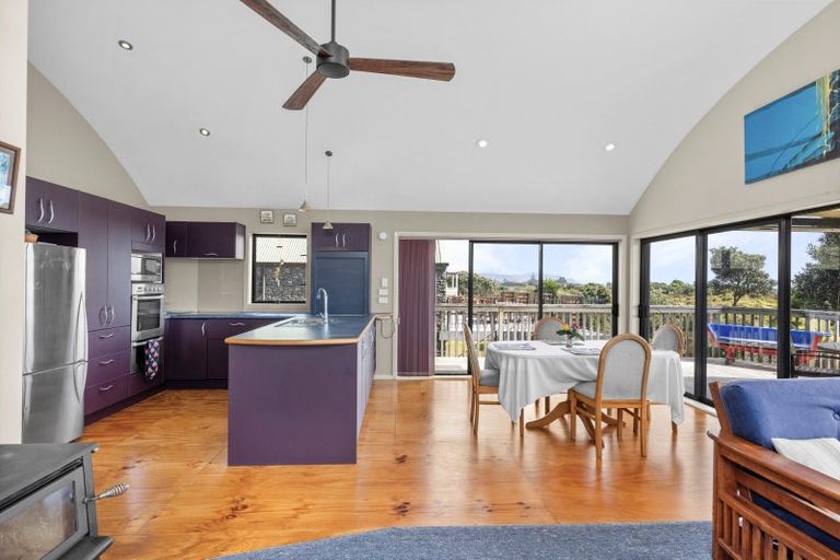 Photo of property in 14b Wakanoi Place, Bowentown, Waihi Beach, 3177