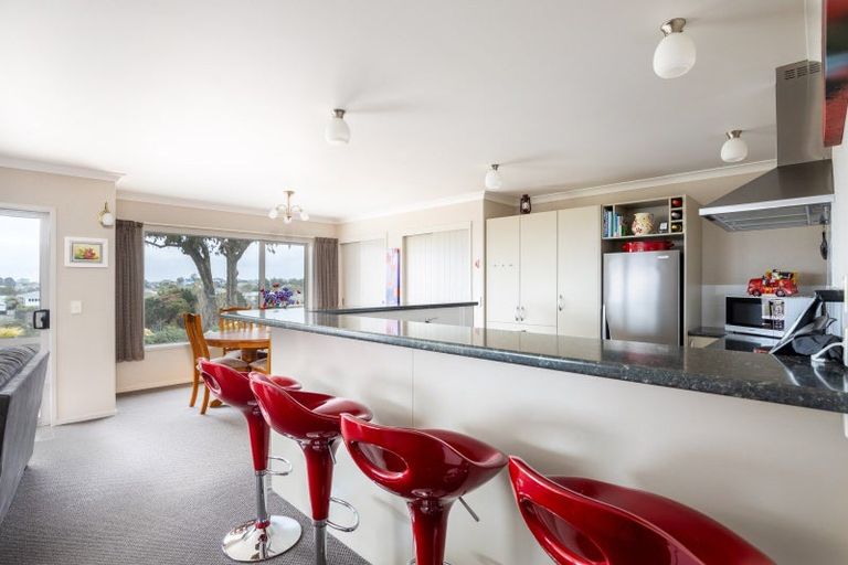 Photo of property in 11f Lemont Place, Westown, New Plymouth, 4310