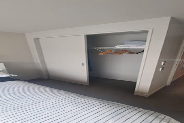 Photo of property in Monument Apartments, 9h/245 Wakefield Street, Te Aro, Wellington, 6011