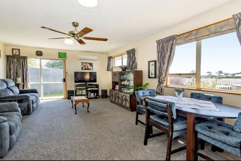 Photo of property in 15 Manse Road, Leeston, 7632